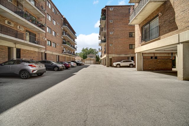 2325 N Neva Avenue 204B, Chicago, IL 60707