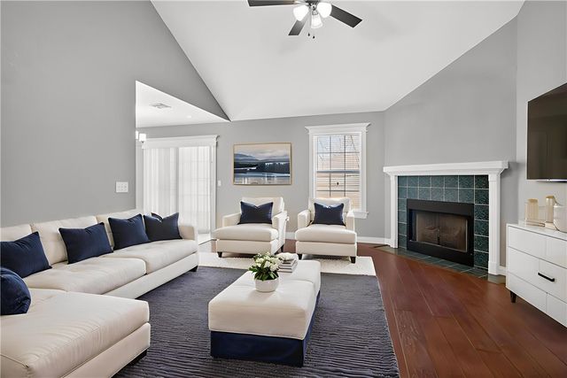 813 Marcus Street, Bentonville, AR 72712