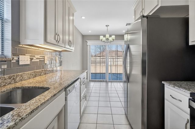 813 Marcus Street, Bentonville, AR 72712