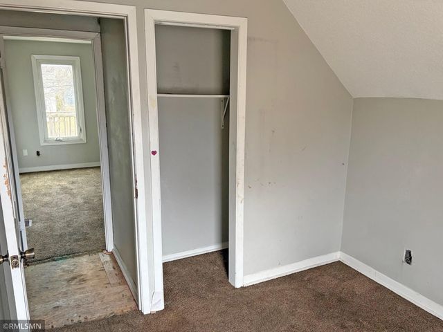 1914 Penn Avenue N, Minneapolis, MN 55411