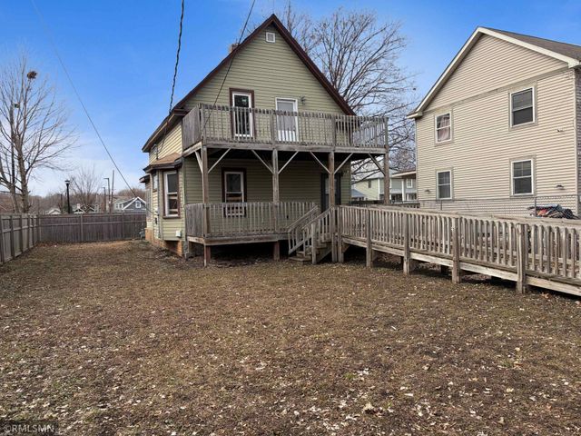 1914 Penn Avenue N, Minneapolis, MN 55411