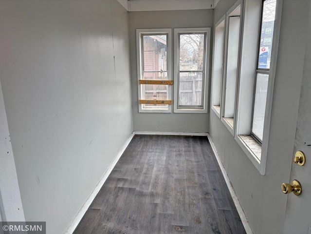 1914 Penn Avenue N, Minneapolis, MN 55411