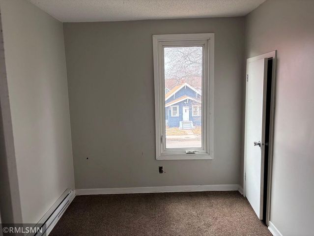 1914 Penn Avenue N, Minneapolis, MN 55411