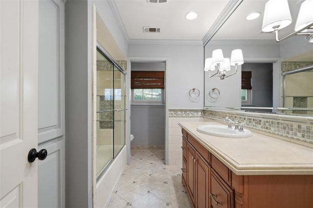 12435 Kimberley Lane, Houston, TX 77024