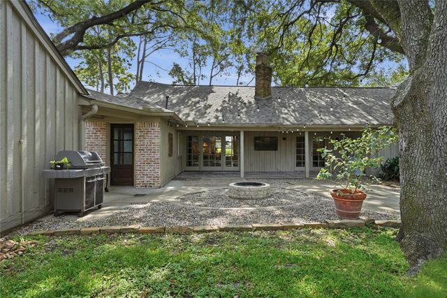 12435 Kimberley Lane, Houston, TX 77024