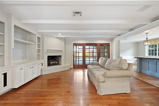 12435 Kimberley Lane, Houston, TX 77024