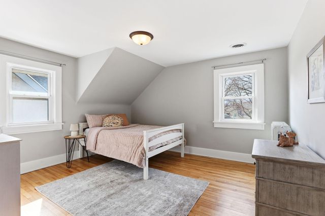 4111 Pillsbury Avenue S, Minneapolis, MN 55409