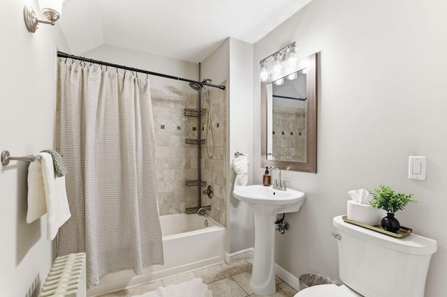 4111 Pillsbury Avenue S, Minneapolis, MN 55409