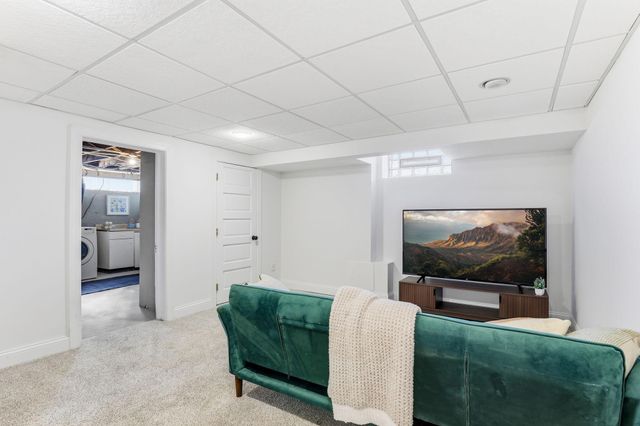 4111 Pillsbury Avenue S, Minneapolis, MN 55409