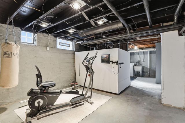 4111 Pillsbury Avenue S, Minneapolis, MN 55409