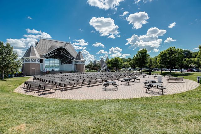 4111 Pillsbury Avenue S, Minneapolis, MN 55409