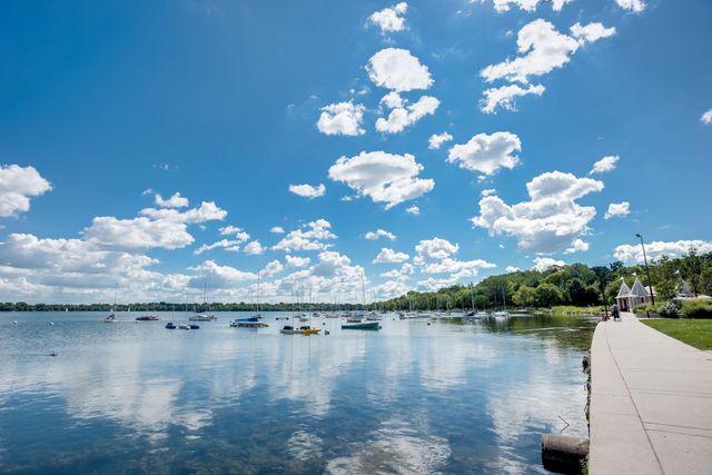 4111 Pillsbury Avenue S, Minneapolis, MN 55409