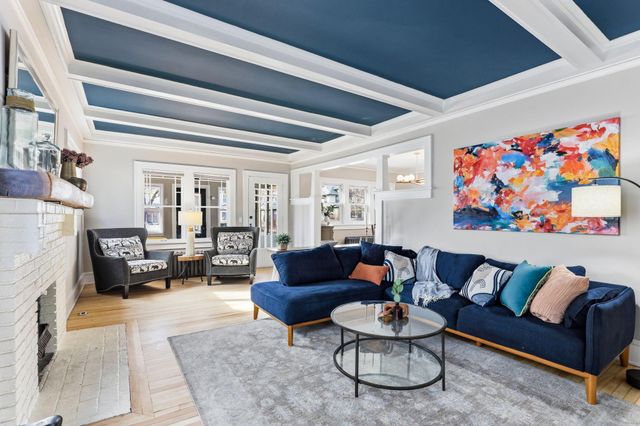 4111 Pillsbury Avenue S, Minneapolis, MN 55409