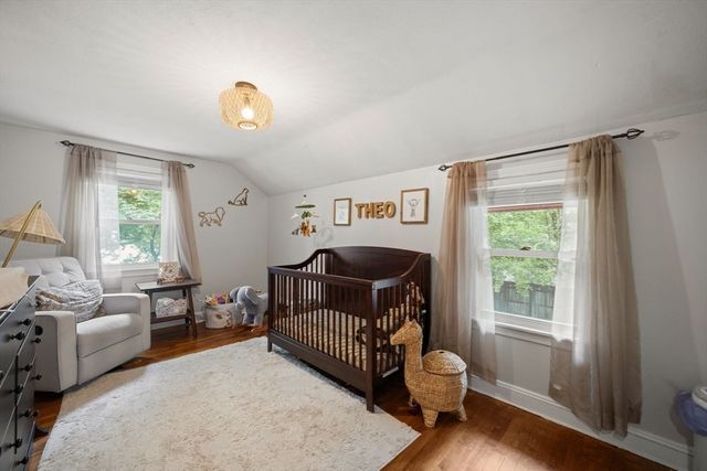 212 Emerson St, Springfield, MA 01118