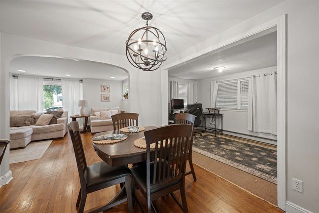 212 Emerson St, Springfield, MA 01118