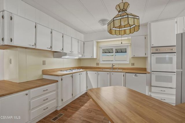 163 El Pajaro 163, Newbury Park, CA 91320