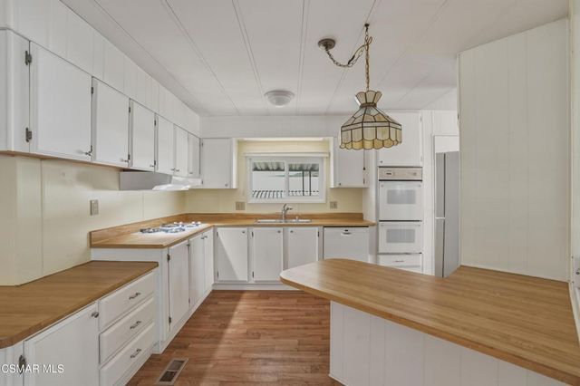 163 El Pajaro 163, Newbury Park, CA 91320