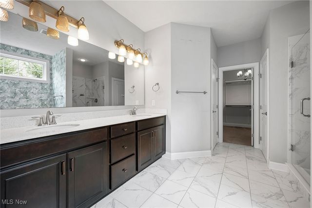 85 Brighton Drive, Aurora, OH 44202