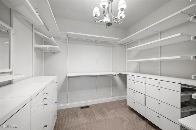 85 Brighton Drive, Aurora, OH 44202