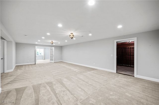 85 Brighton Drive, Aurora, OH 44202