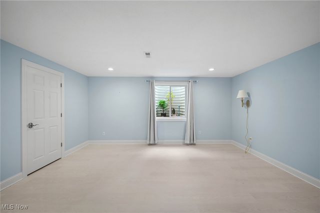 85 Brighton Drive, Aurora, OH 44202