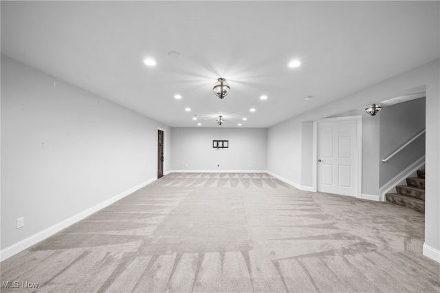 85 Brighton Drive, Aurora, OH 44202