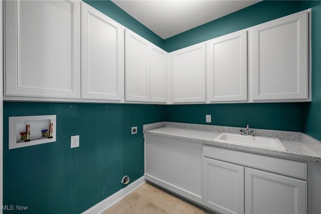 85 Brighton Drive, Aurora, OH 44202