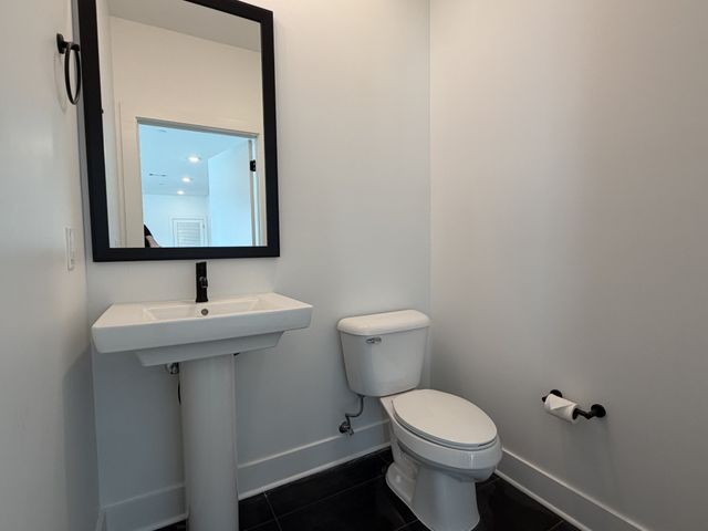 2704 Clifton Ave Apt 404, Nashville, TN 37209