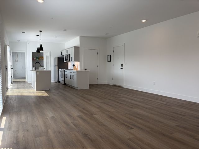 2704 Clifton Ave Apt 404, Nashville, TN 37209