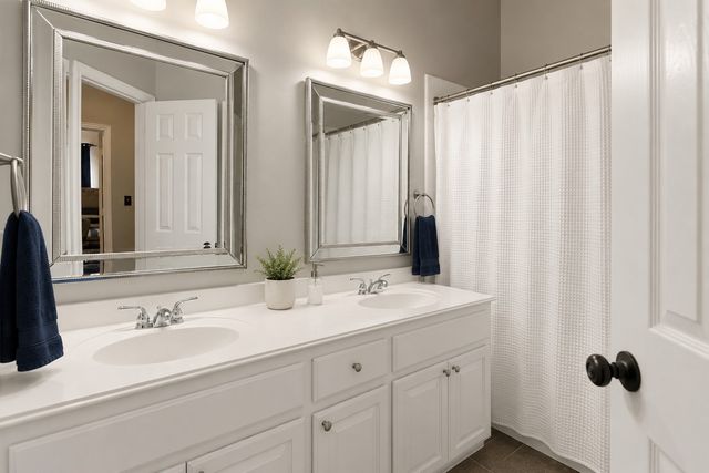 512 Coventry Drive, Grapevine, TX 76051