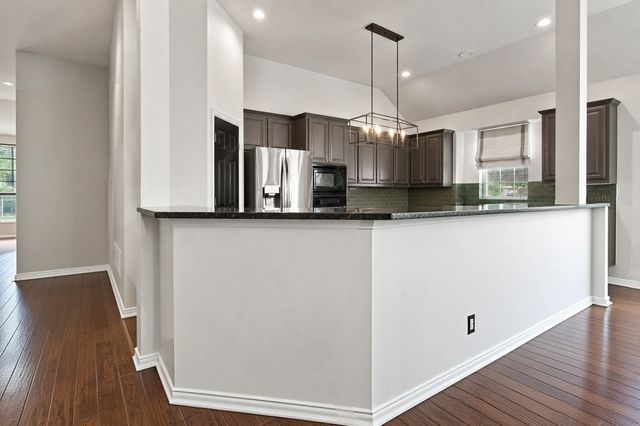 512 Coventry Drive, Grapevine, TX 76051