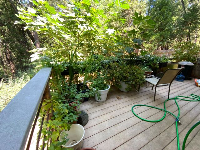 2682 Cresta Verde Dr, Camino, CA 95709