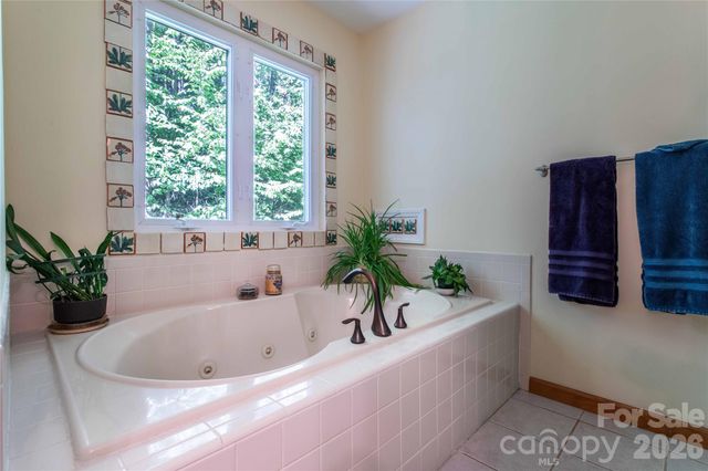 22 Great Aspen Way, Black Mountain, NC 28711