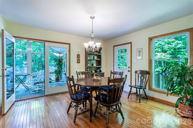 22 Great Aspen Way, Black Mountain, NC 28711