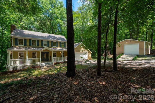 909 Woodland Forest Drive, Waxhaw, NC 28173