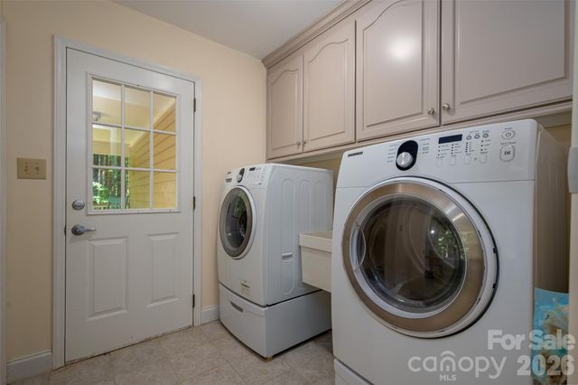 909 Woodland Forest Drive, Waxhaw, NC 28173