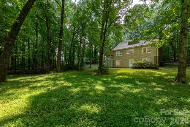 909 Woodland Forest Drive, Waxhaw, NC 28173