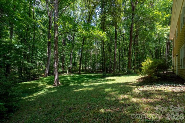 909 Woodland Forest Drive, Waxhaw, NC 28173