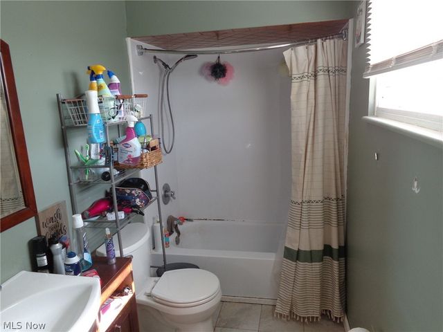 4711 Marcie Drive, Cleveland, OH 44109