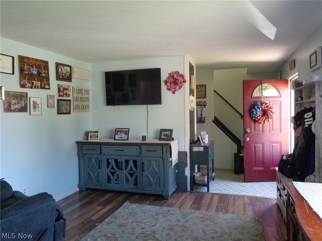 4711 Marcie Drive, Cleveland, OH 44109