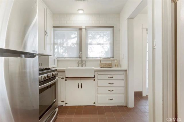 2400-2402 Merton Avenue, Los Angeles, CA 90041