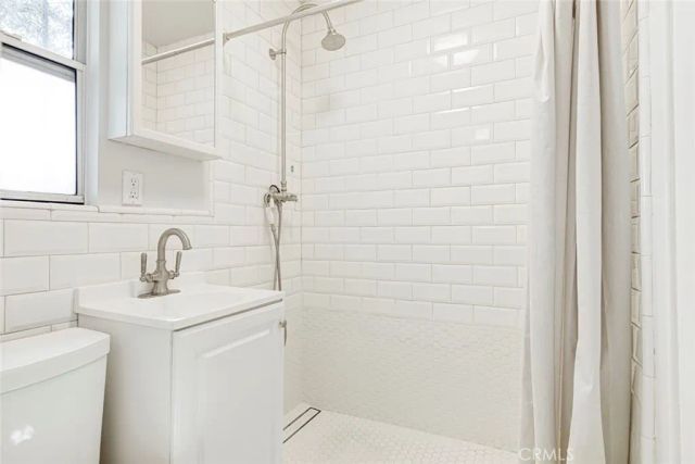 2400-2402 Merton Avenue, Los Angeles, CA 90041