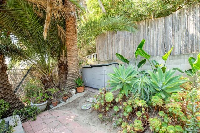 2400-2402 Merton Avenue, Los Angeles, CA 90041