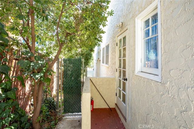 2400-2402 Merton Avenue, Los Angeles, CA 90041