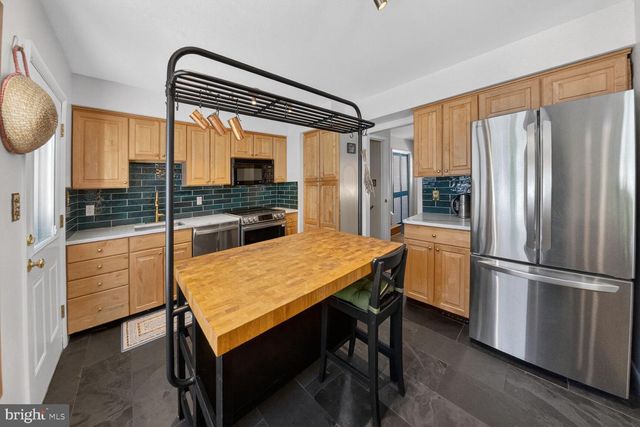 14205 PARKVALE RD, Rockville, MD 20853