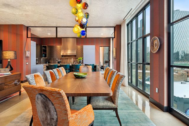 900 W Washington Boulevard 802, Chicago, IL 60607