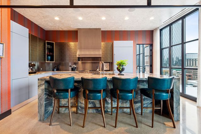 900 W Washington Boulevard 802, Chicago, IL 60607