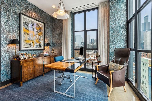 900 W Washington Boulevard 802, Chicago, IL 60607