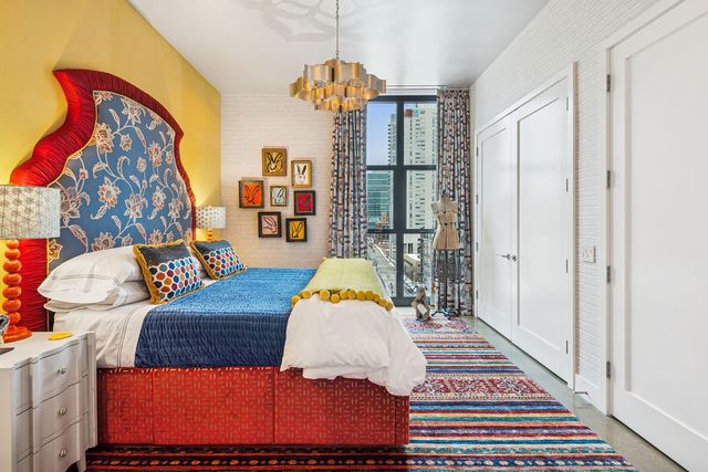 900 W Washington Boulevard 802, Chicago, IL 60607