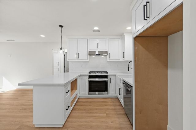 2345 Hackberry St, Stockton, CA 95205